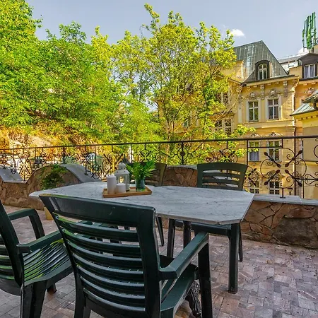 Aparthotel Jeleni Karlovy Vary