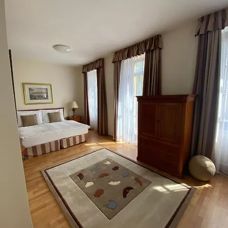 Aparthotel Jeleni Karlovy Vary